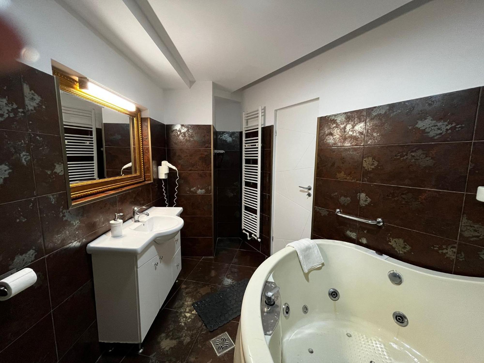 Riviera Unirii Residence Букурещ Екстериор снимка